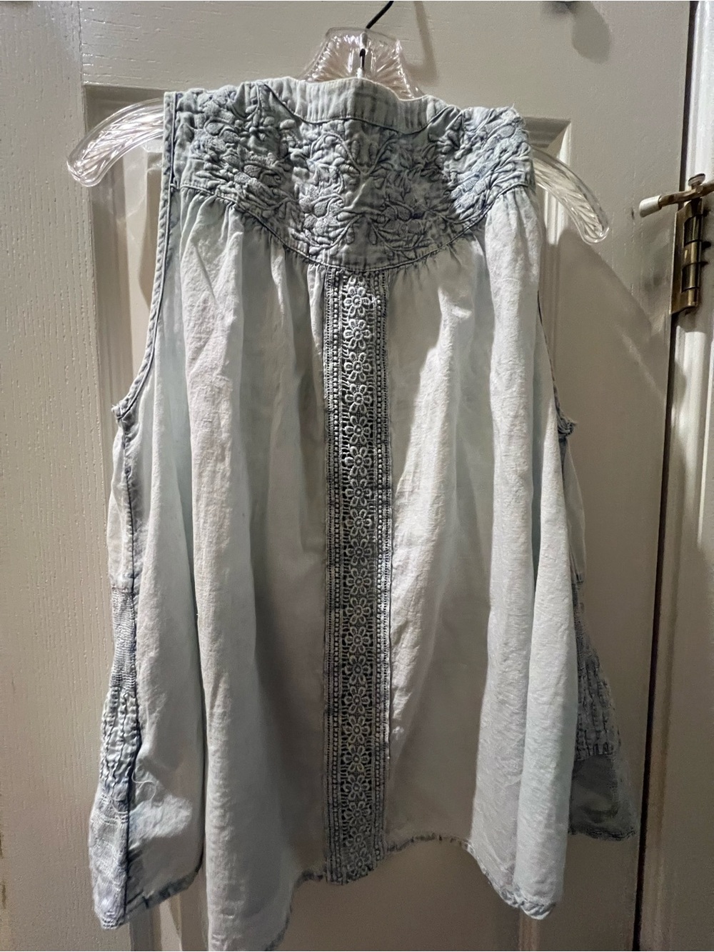 Washed denim look sleeveless cotton top by Rachel Zoe, size medium - Picture 5 of 5